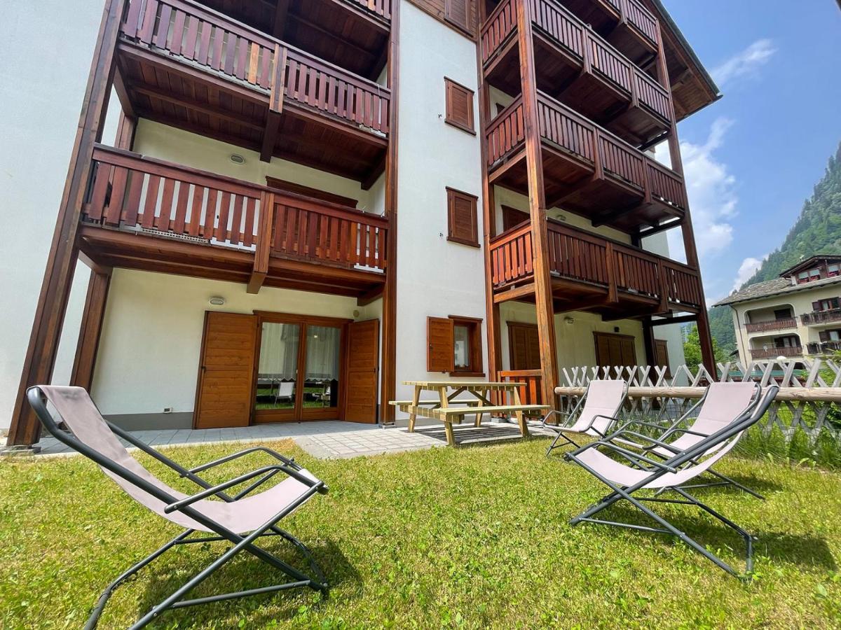 Il Cervo Mountain Apartment Campodolcino Exterior photo